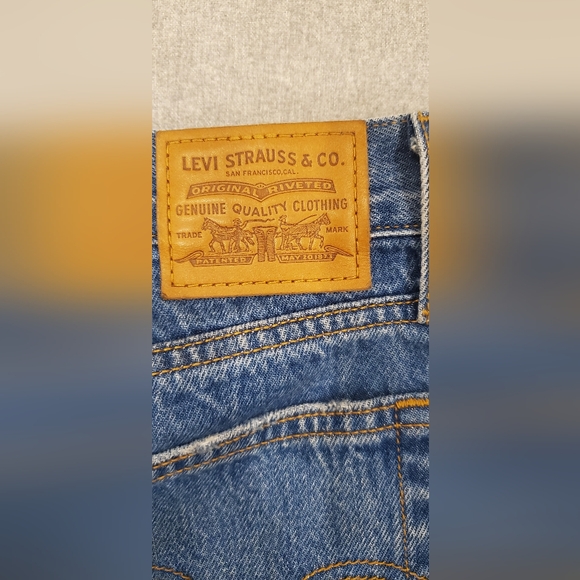 Levi's Wedgie Jean Size 25 - Picture 1 of 5